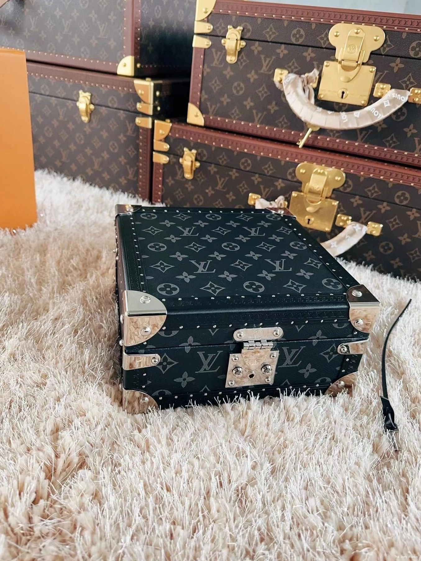 LV CUSTOM BLACK JEWELRY BOX 0710